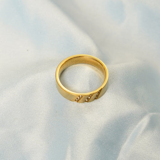 Embedded Crystals Ring 316L