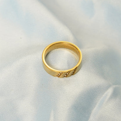 Embedded Crystals Ring 316L