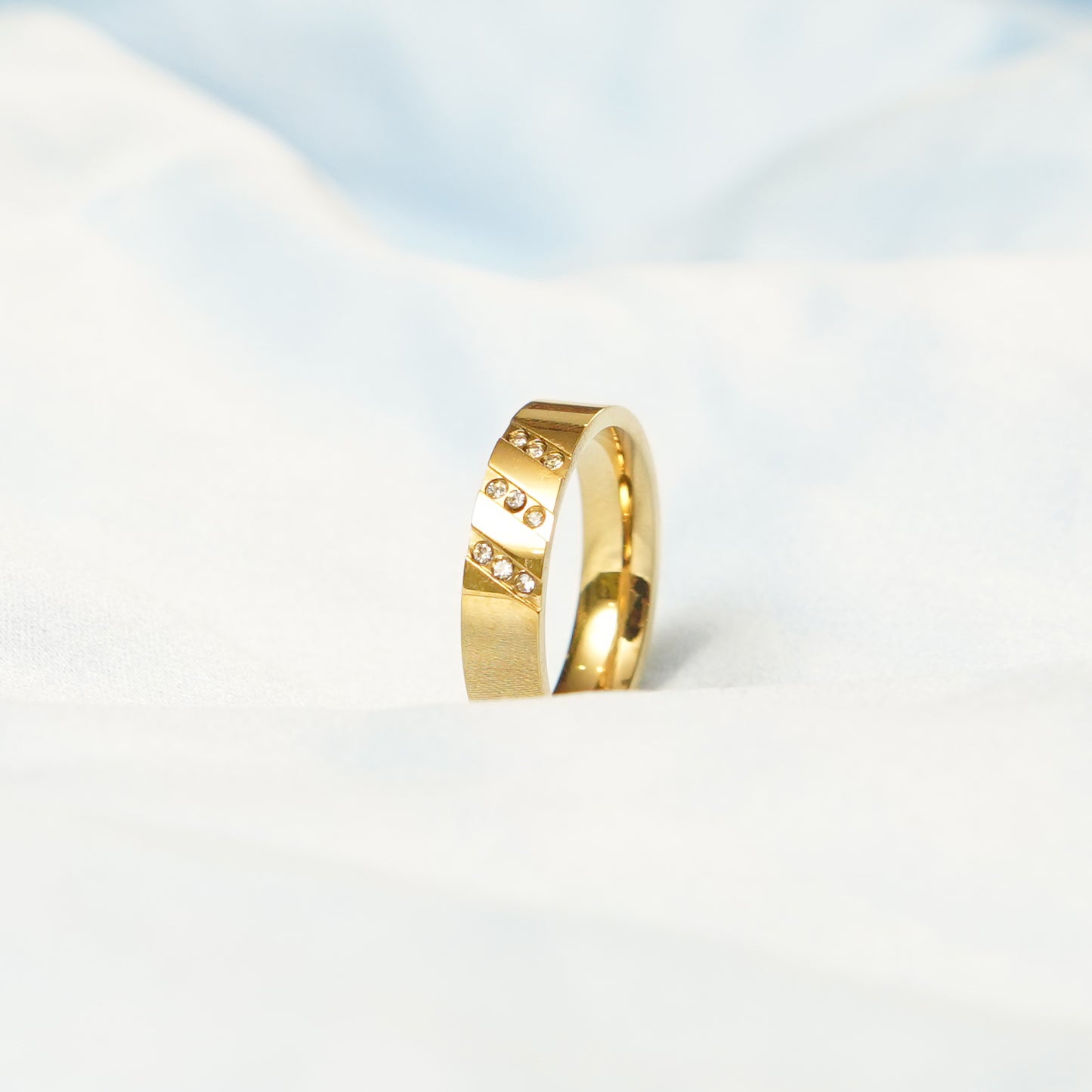 Embedded Crystals Ring 316L