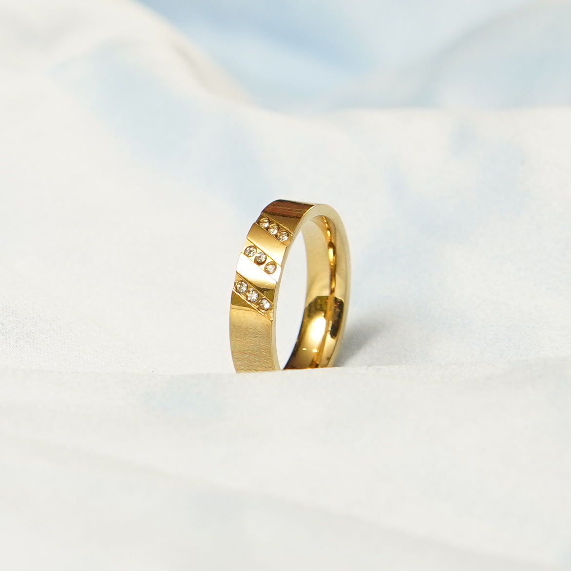 Embedded Crystals Ring 316L