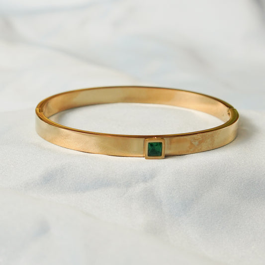 Classic Emerald Accent Bangle