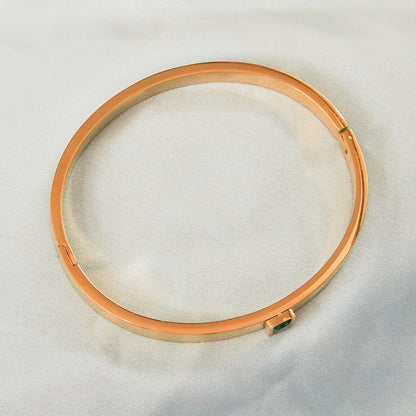Classic Emerald Accent Bangle