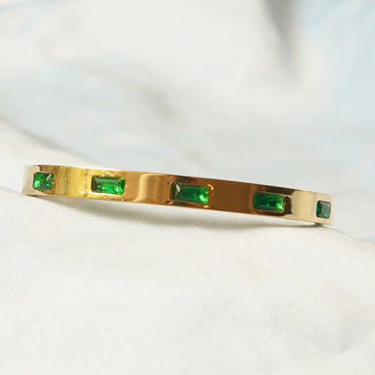 Elegent Bangle Emerald-Cut Green Stones