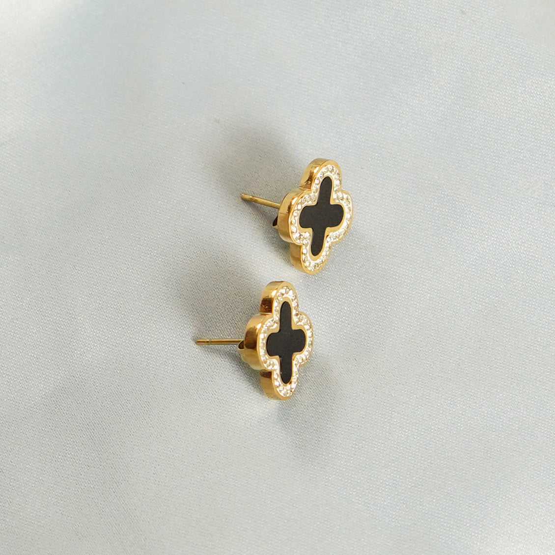 Black Enamel Inlay Clover Stud Earring