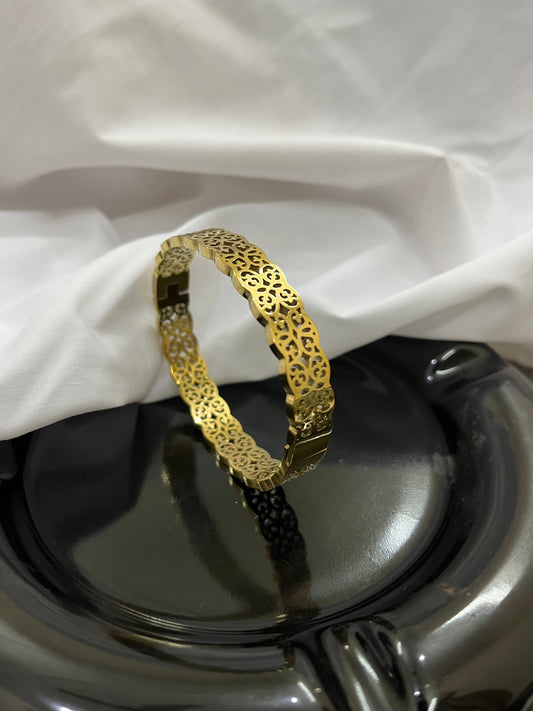 Filigree Bangle 316L