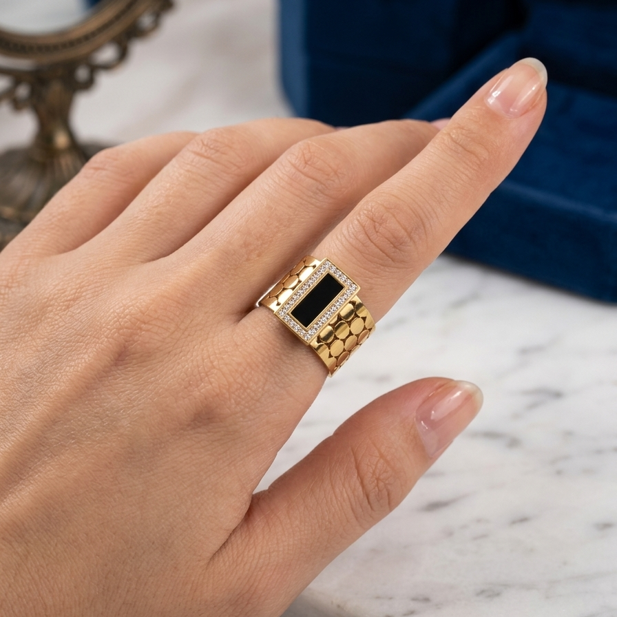 Noir Black Ring